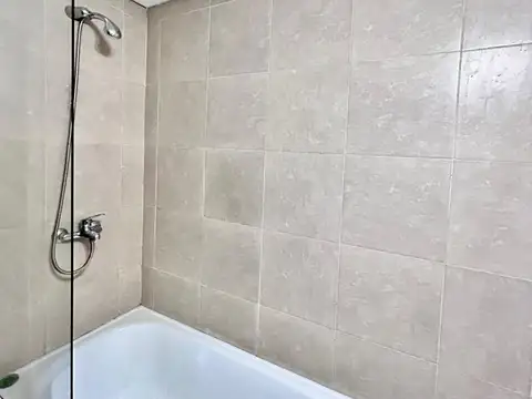 Monoambiente con balcón en alquiler temporal en Constitucion 2 pax Disponible