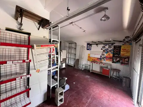 Local en Alquiler Via Púb.