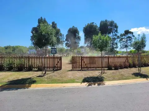 Casa en Venta en Countries y Barrios Cerrados en Pilar, USD 185.000