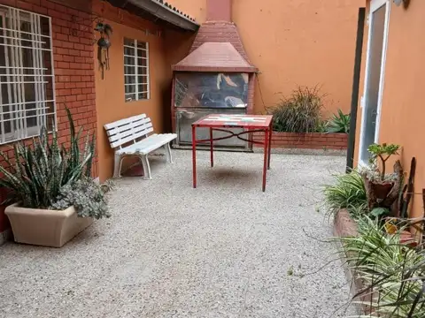 ALQUILER - Depto 2 ambientes c/ patio - Villa Madero