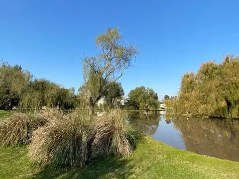 LOTE EN VENTA CUASUARINAS DEL PILAR CLUB DE CAMPO