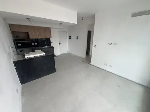 Departamento de 3 ambientes c/ balcón al Frente - Excelentes Vistas