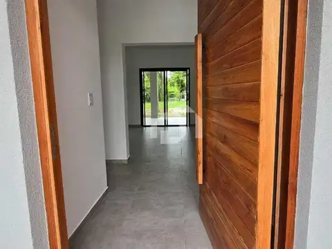 Casa en venta en Santa Elena 100