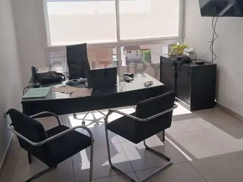 VENTA EXCELENTE MONOAMBIENTE EN MORON CENTRO