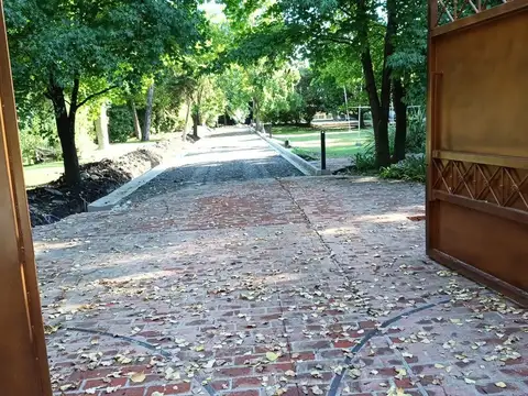 28 entre 442 y Arroyo Carnaval, City Bell 3400