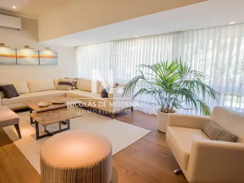 Casa en Venta en Playa Mansa, USD 1.950.000