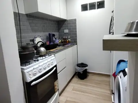 VENDO Depto. Excelente categoria, monoambiente amueblado, balcon, contrafrente