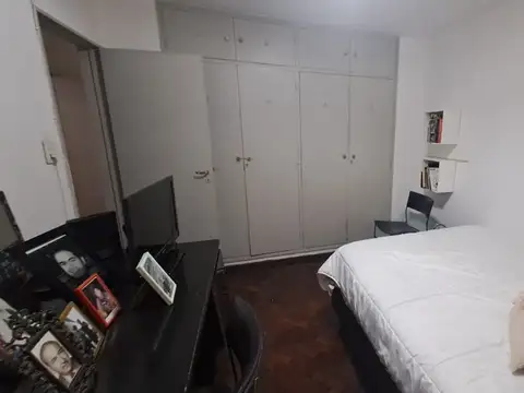 Departamento 6 ambientes con 2 baños