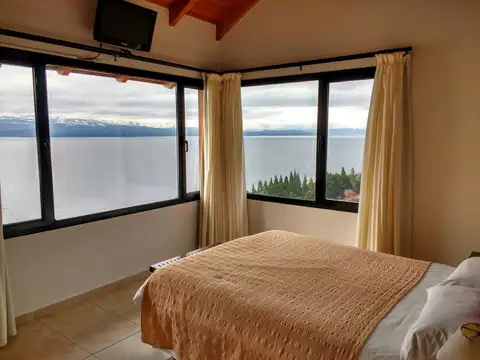 Venta excelente depto 2 dorm en suite con increibles vistas al lago Bariloche