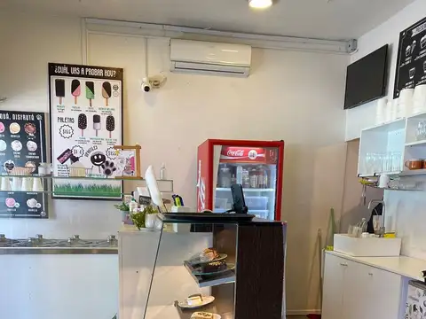 Venta Llave Cafetería Heladería Cerro, Montevideo.
