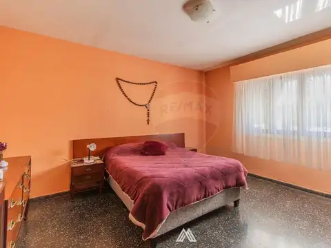 César González 100