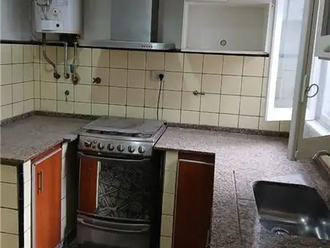 Av. H. Irigoyen al 7750