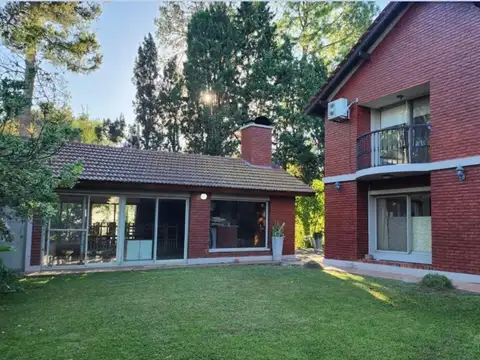 Casa en Venta en Loma Verde, USD 250.000