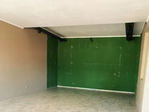 Local en Alquiler Via Púb.