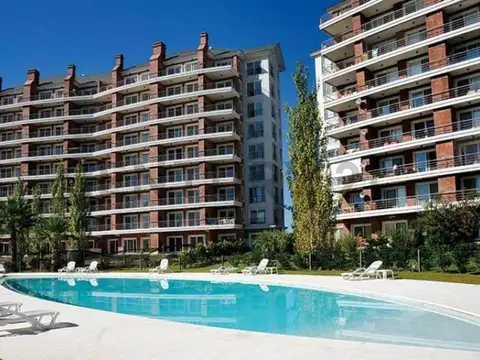 Avenida del Puerto 200, Piso 1