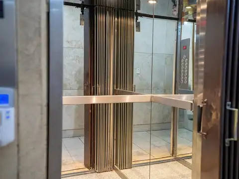 Oficina en Venta 66 años