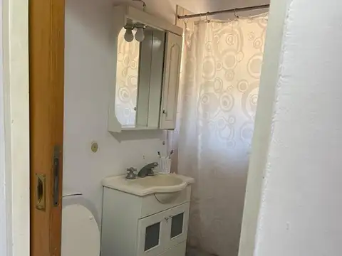 Casa en Alquiler con 1 cochera