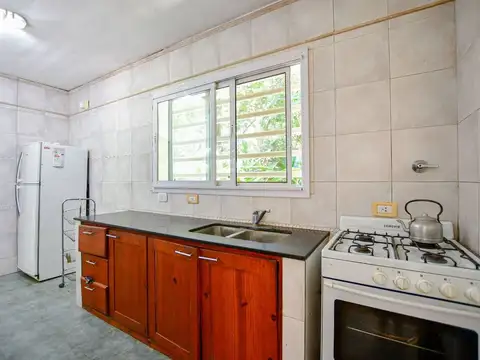 CASA EN VENTA SICARDI 2 DORMITORIOS CON PILETA