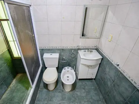 CASA EN VENTA SICARDI 2 DORMITORIOS CON PILETA