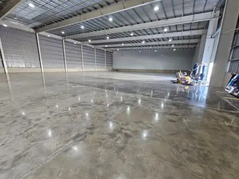 Nave Industrial 1.700 m² – Micro Parque Industrial Alvear – Oportunidad de Inversión