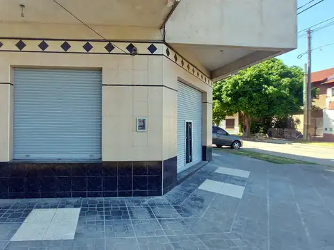 Local en Alquiler en Moron, $ 315.000