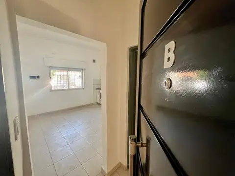 VENTA PH 2 AMBIENTES PATIO PROPIO SIN EXPENSAS