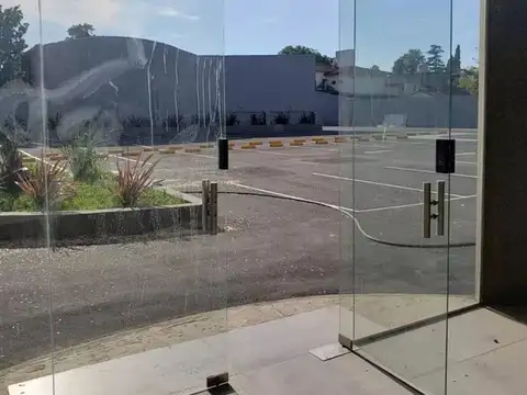 Oficina en Alquiler en Moreno, $ 700.000