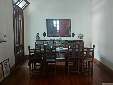 Casa en venta - 3 Dormitorios 2 Baños - 190Mts2 - Monte Castro, Floresta