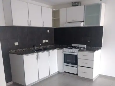 Departamento en Alquiler en Ramos Mejia, $ 550.000