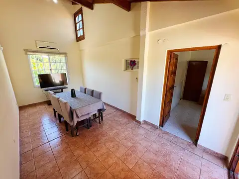 Casa 3 ambientes con 1 baño
