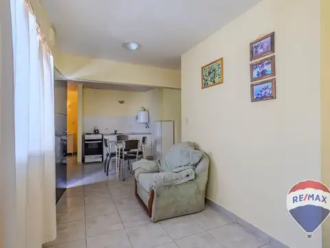 Depto Tipo Casa 2 ambientes con 1 baño