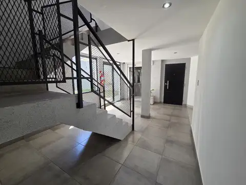 Juan José Paso 900, Piso 2