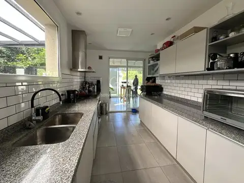 Av. Jorge Newbery 5005, B7600 Buenos Aires, Provincia De Buenos Aires, Argentina, Mar Del Plata, Buenos Aires, Argentina.