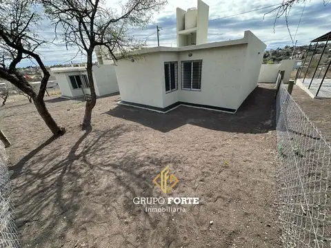 Casa 3 ambientes con 1 baño