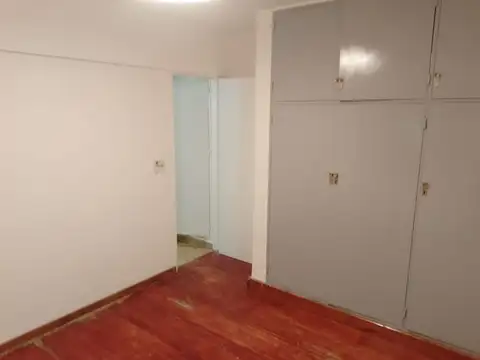 OLLEROS 3200, Piso PB