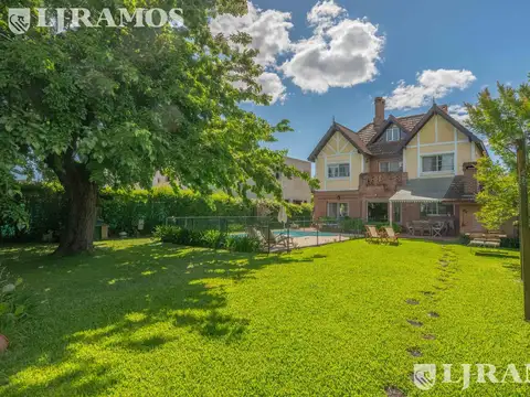 Casa en venta  en Barrio Cerrado El Establo,  Haras Del Pilar - Apto crédito   amenities