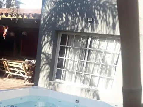 Quinta en 9 De Abril en venta esteban Echeverría 4ambientes