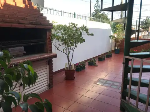 Depto Tipo Casa en Venta 23 años