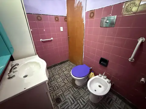 Depto Tipo Casa en Venta 60 años