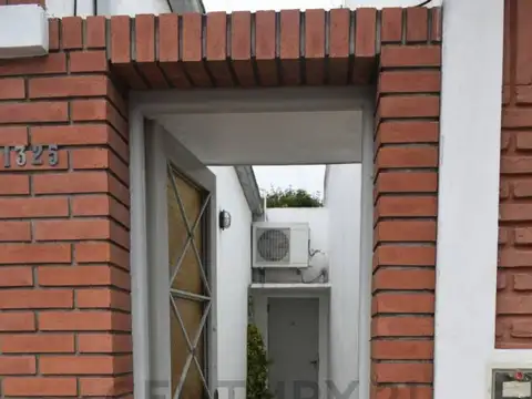 Casa en Venta en Los Hornos, USD 110.000