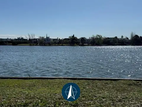 Lote en venta al agua en Los puentes, Nordelta. PRIMERA LÍNEA DE AGUA 