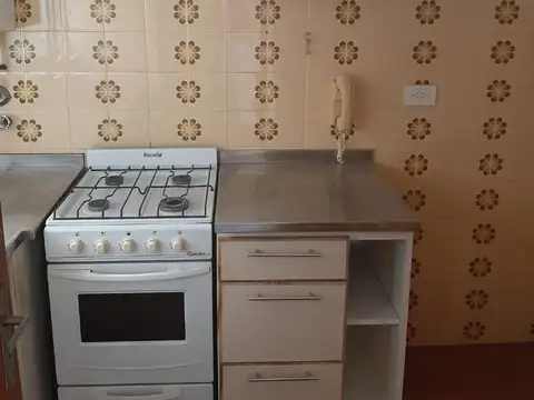 Departamento en Alquiler en Centro, $ 600.000