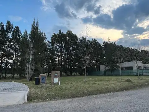 Terreno en Club Miralagos II