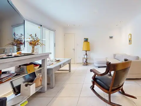 CASA DE 5 DORM. EN VENTA LA PLATA- PILETA Y PARQUE