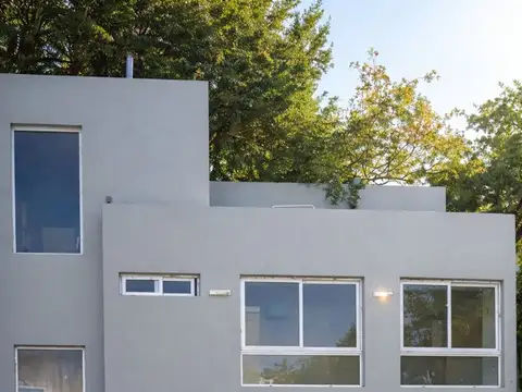 Casa en venta en Villa de Mayo - Barrio Cerrado