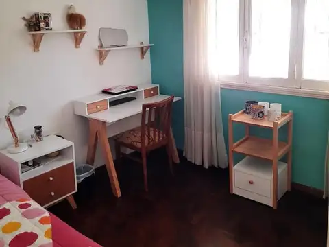 Chalet 3 amb. con parque. Reciclado. Apto crédito -  Las Avenidas