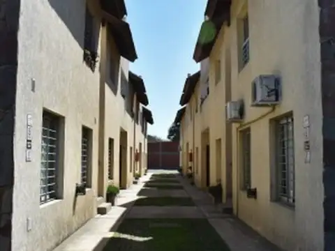 Avenida Primera Junta 1300