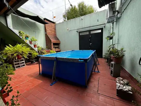 VENTA CASA 3 AMBIENTES PATIO Y DEPENDENCIA WILDE