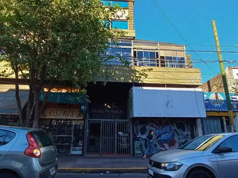 Alvear 2 800 e Independencia