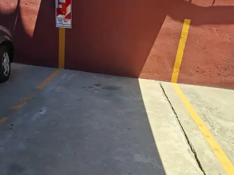 Profesor F. Agüer 4700